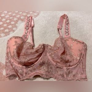 Brand New Victorias Secret Dream Angels Push Up without padding